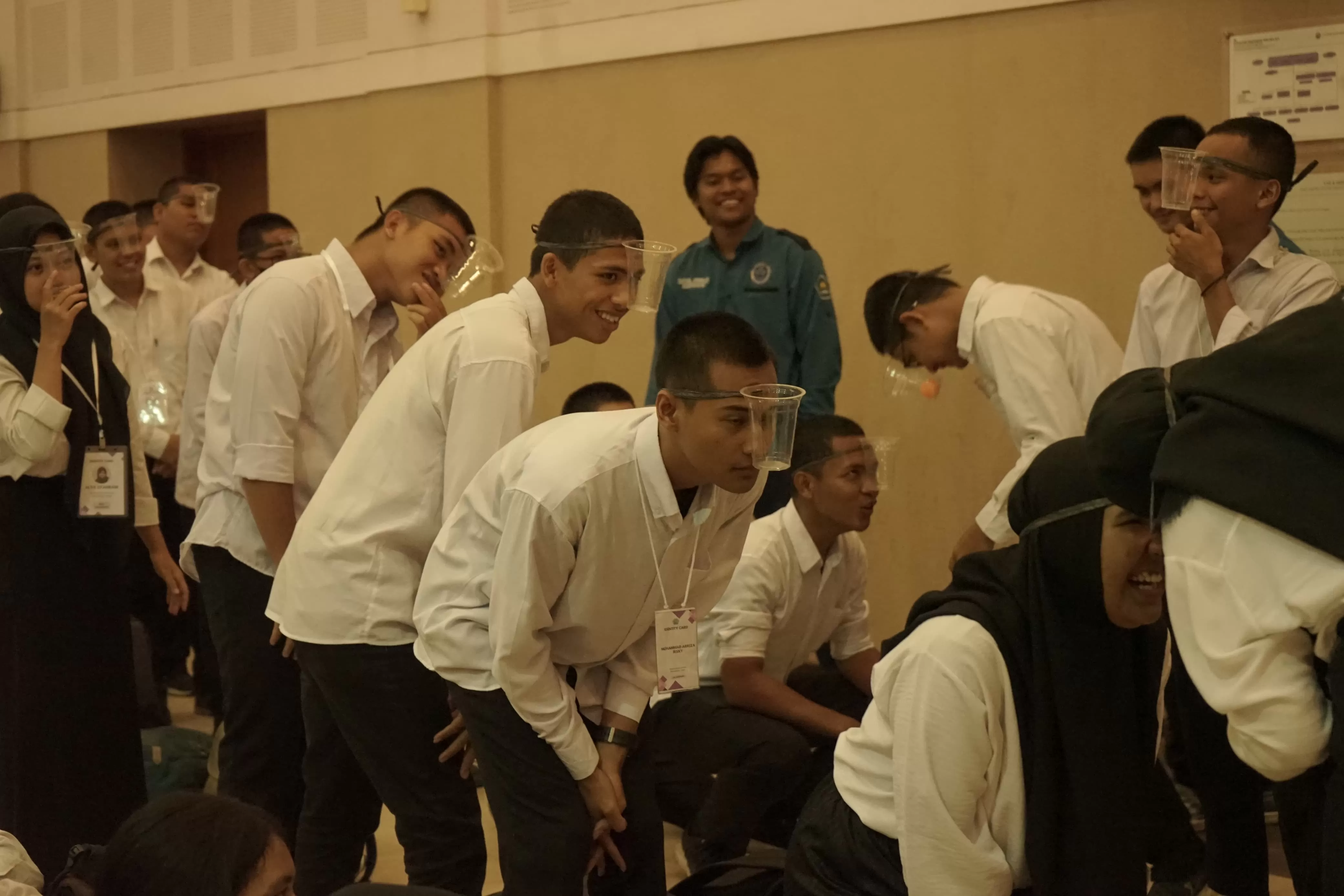 Mahasiswa baru TRPL bermain fun games